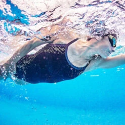 Zone3 Womens Iconic Bound Back Swimsuit -Deep Wetsuit 202120Zone320Womens20Iconic20Bound20Back20Swimsuit20SW20WIB20 20Black2020Grey2020Gold20Lifestyle.2000x2000