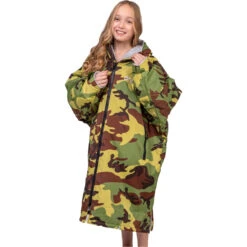 Advance Junior Short Sleeve Change Robe -Deep Wetsuit 202320Dryrobe20Advance20Junior20Short20Sleeve20Changing20Robe20Poncho20DR10020 20Camo20Grey208.2000x2000