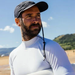 ORCA Surf Cap -Deep Wetsuit 202320Orca20Surf20Cap20MAAE480120 20Black2020Lifestyle201.2000x2000