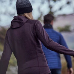 GILL Womens Dart Hoody -Deep Wetsuit 34884 202220Gill20Womens20Dart20Hoody201101W20 20Fig20333.2000x2000