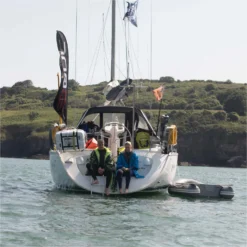 Gul Evorobe Hooded Changing Robe -Deep Wetsuit 37374 202320GUL20Evorobe20Hooded20Changing20Robe20AC012820 20Camoand20Blue20Lifestyle.2000x2000