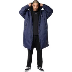 Mystic Explore 2.0 Changing Robe / Poncho -Deep Wetsuit 39625 202320Mystic20Explore202.020Changing20Robe20Poncho2035018.22027520 20Night20Blue205.2000x2000