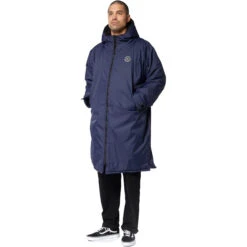 Mystic Explore 2.0 Changing Robe / Poncho -Deep Wetsuit 39625 202320Mystic20Explore202.020Changing20Robe20Poncho2035018.22027520 20Night20Blue20a1.2000x2000