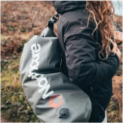 Northcore 30L Waterproof Compression Bag -Deep Wetsuit 40457 202320Northcore2020L20Waterproof20Compression20Bag2034145420 20Grey20Lifestyle202.2000x2000