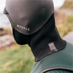 Mystic Roam 3mm Long Wetsuit Hood -Deep Wetsuit 42085 202320Mystic20Roam203mm20Long20Wetsuit20Hood2035016.23001820 20Black20Lifestyle202.2000x2000