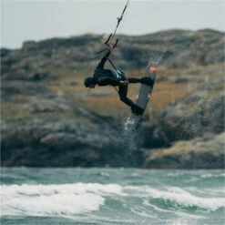 Mystic Supreme 3mm Wetsuit Hood -Deep Wetsuit 42086 202320Mystic20Supreme203mm20Wetsuit20Hood2035016.23001720 20Black20Lifestyle204.2000x2000