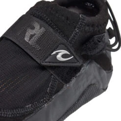 Rip Curl Reefer 1.5mm Split Toe Wetsuit Shoes -Deep Wetsuit 42677 202320Rip20Curl20Reefer201.5mm20Split20Toe20Wetsuit20Shoes20WBO1AT20 20Black2020Charcoal20Close20Up201.2000x2000