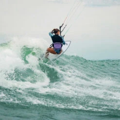 Mystic Womens Jayde Long Sleeve Crop Rash Vest -Deep Wetsuit 43094 202320Mystic20Womens20Jayde20Long20Sleeve20Crop20Rash20Vest2035001.23015820 20Black20l.2000x2000