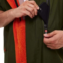 Red Paddle Co. Red Paddle Pro Change 2.0 Short Sleeve Change Robe 13 Red Paddle Co. Red Paddle Pro Change 2.0 Short Sleeve Change Robe -Deep Wetsuit 45262 202320Red20Paddle20Pro20Change202020Short20Sleeve20Change20Robe20002009006012220 20Parker20Green2020Close20Up202.2000x2000