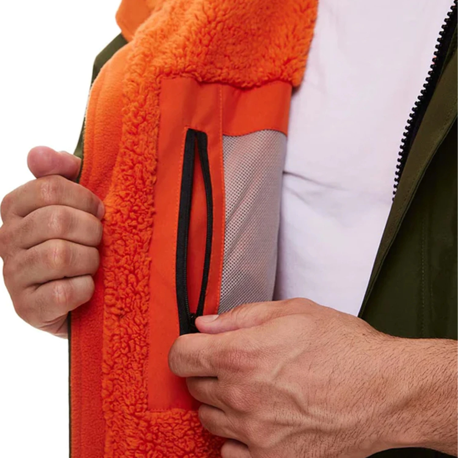 Red Paddle Co. Red Paddle Pro Change 2.0 Short Sleeve Change Robe 4 Red Paddle Co. Red Paddle Pro Change 2.0 Short Sleeve Change Robe - Image 4