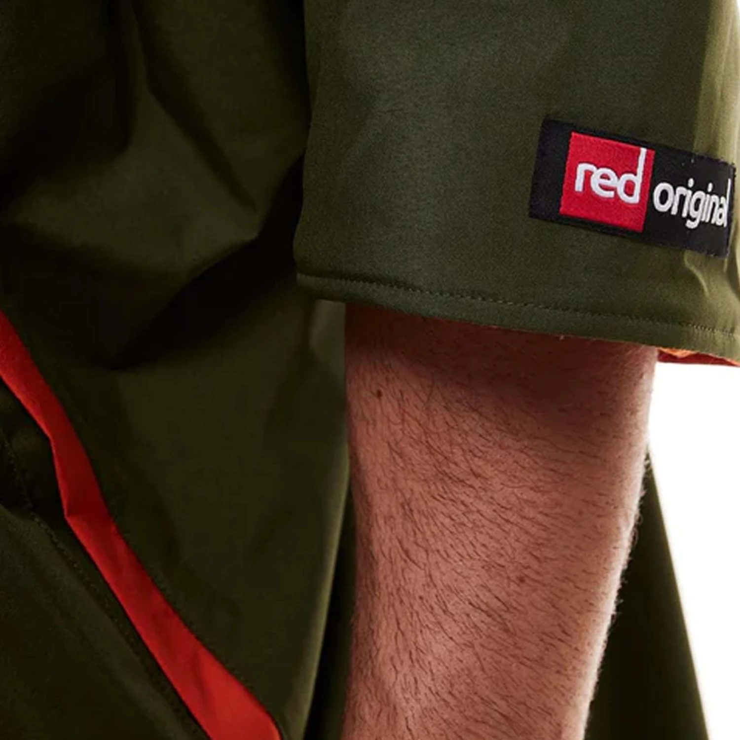 Red Paddle Co. Red Paddle Pro Change 2.0 Short Sleeve Change Robe 6 Red Paddle Co. Red Paddle Pro Change 2.0 Short Sleeve Change Robe - Image 6