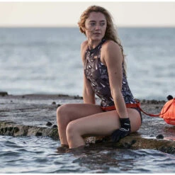 Zone3 Womens OWS Renew High Neck Swim Costume -Deep Wetsuit 45390 202320Zone320Womens20OWS20Renew20High20Neck20Swim20Costume20SW22WOWSN12220 20Black20Grey2011.2000x2000