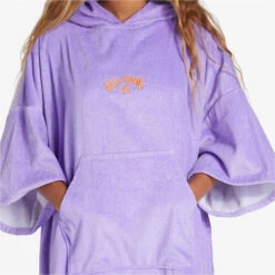Billabong Womens Hooded Towel Change Robe / Poncho -Deep Wetsuit 45534 202320Billabong20Womens20Hooded20Towel20Change20Robe20Poncho20ABJAA0016920 20Lilac20Breeze20Close20Up.2000x2000