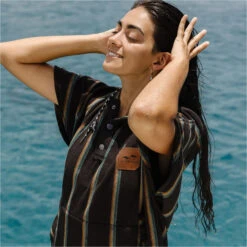 Slowtide Baja Stripe Hooded Towel Change Robe / Poncho 14 Slowtide Baja Stripe Hooded Towel Change Robe / Poncho -Deep Wetsuit 45967 202320Slowtide20Baja20Stripe20Hooded20Towel20Change20Robe2020Poncho20ST11520 20Black20Lifestyle204.2000x2000