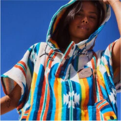 Slowtide York Hooded Towel Change Robe / Poncho -Deep Wetsuit 45980 202320Slowtide20York20Hooded20Towel20Change20Robe20Poncho20ST10920 20Multi206.2000x2000