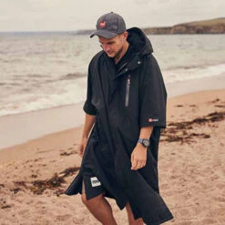 Red Paddle Co. Pro Evo X Short Sleeve Change Robe / Poncho -Deep Wetsuit 46263 202420Red20Paddle20Co20Pro20Evo20X20Short20Sleeve20Change20Robe2020Poncho2000200900620 20Stealth20207.2000x2000