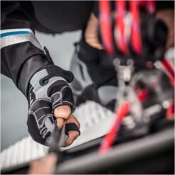 Crewsaver Junior Short Finger Gloves -Deep Wetsuit Crewsaver Junior Short Finger Gloves Black 6950 3.2000x2000 1