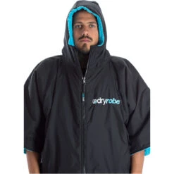 Advance Short Sleeve Changing Robe -Deep Wetsuit Dryrobe Advance Short Sleeve Premium Outdoor Change Robe DR100 Black Blue Hood.2000x2000